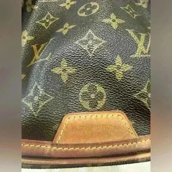 Louis Vuitton Monogram Menilmontant PM Shoulder Crossbody Bag - Picture 16 of 16